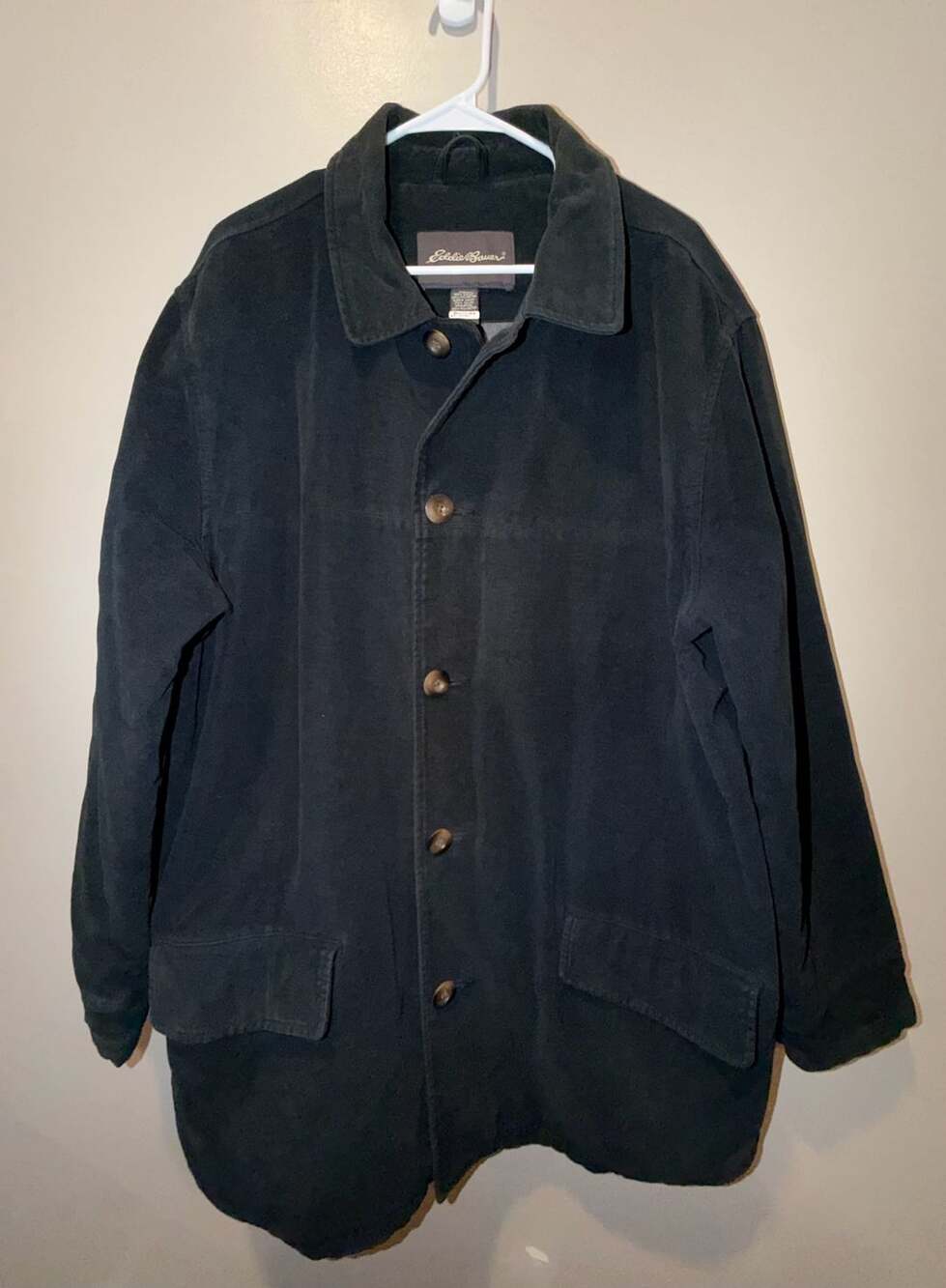 Vintage 90s Eddie Bauer Barn Jacket Size XL with poly-fill insulation